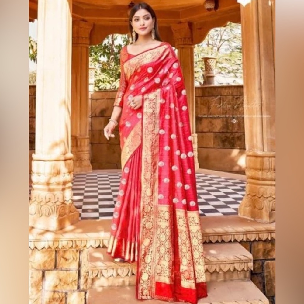 Red & Gold Traditional Saree. Formal, silk skirt. matching Red & Gold Blouse L